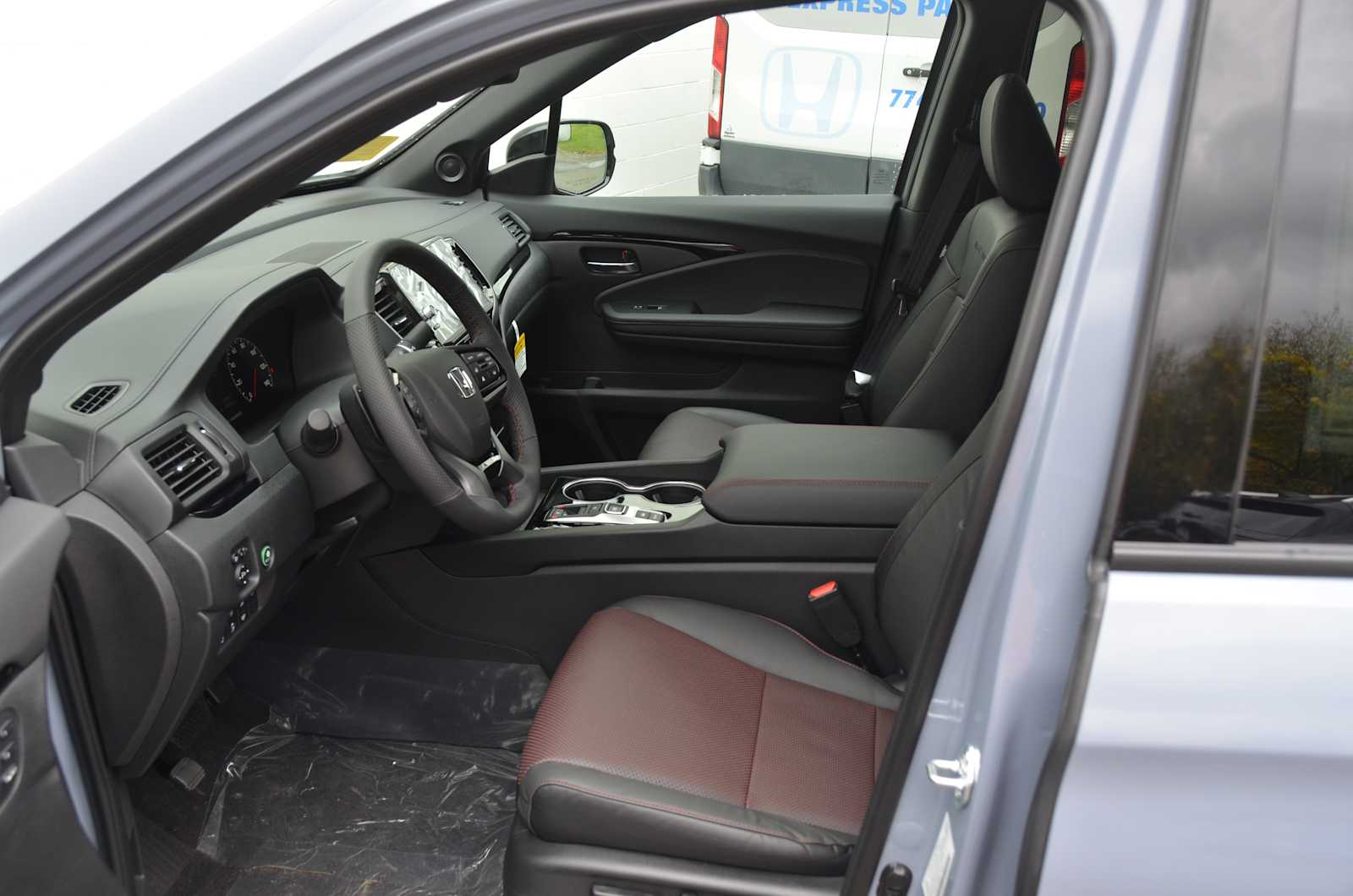 2026 Honda Ridgeline Black Edition - Photo 5
