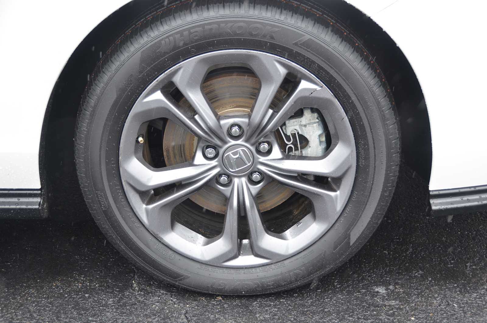 2024 Honda Accord Hybrid EX-L - Photo 32