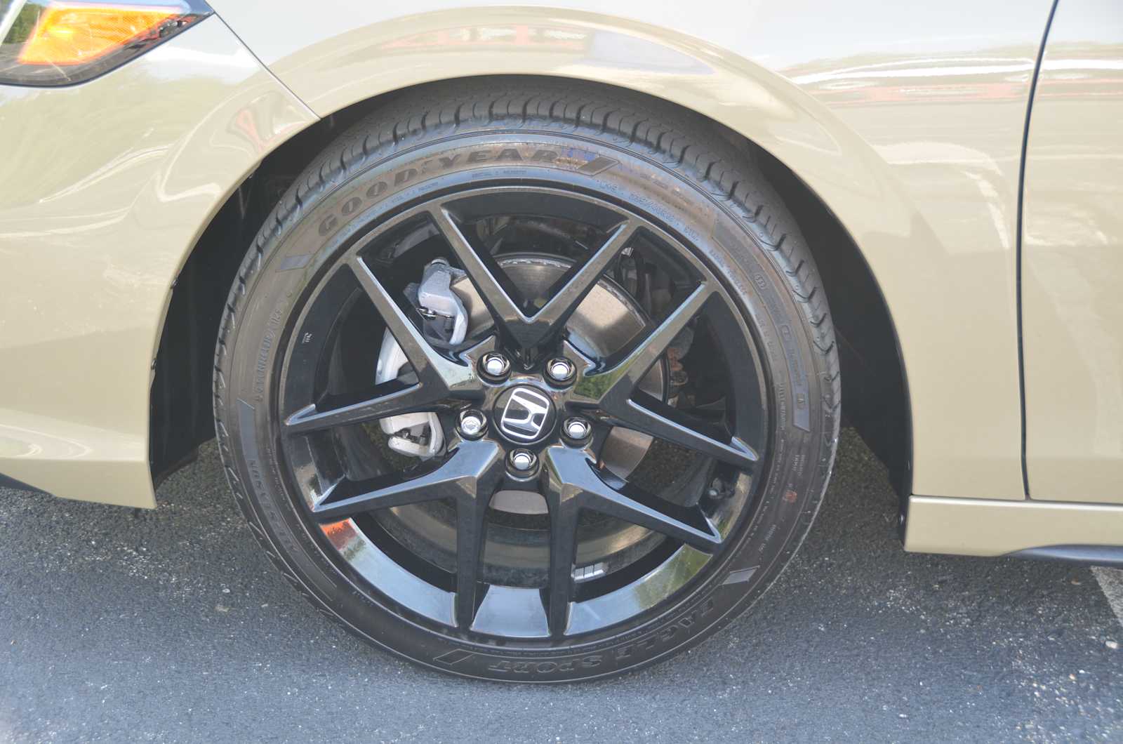 2025 Honda Civic Hatchback Sport - Photo 29