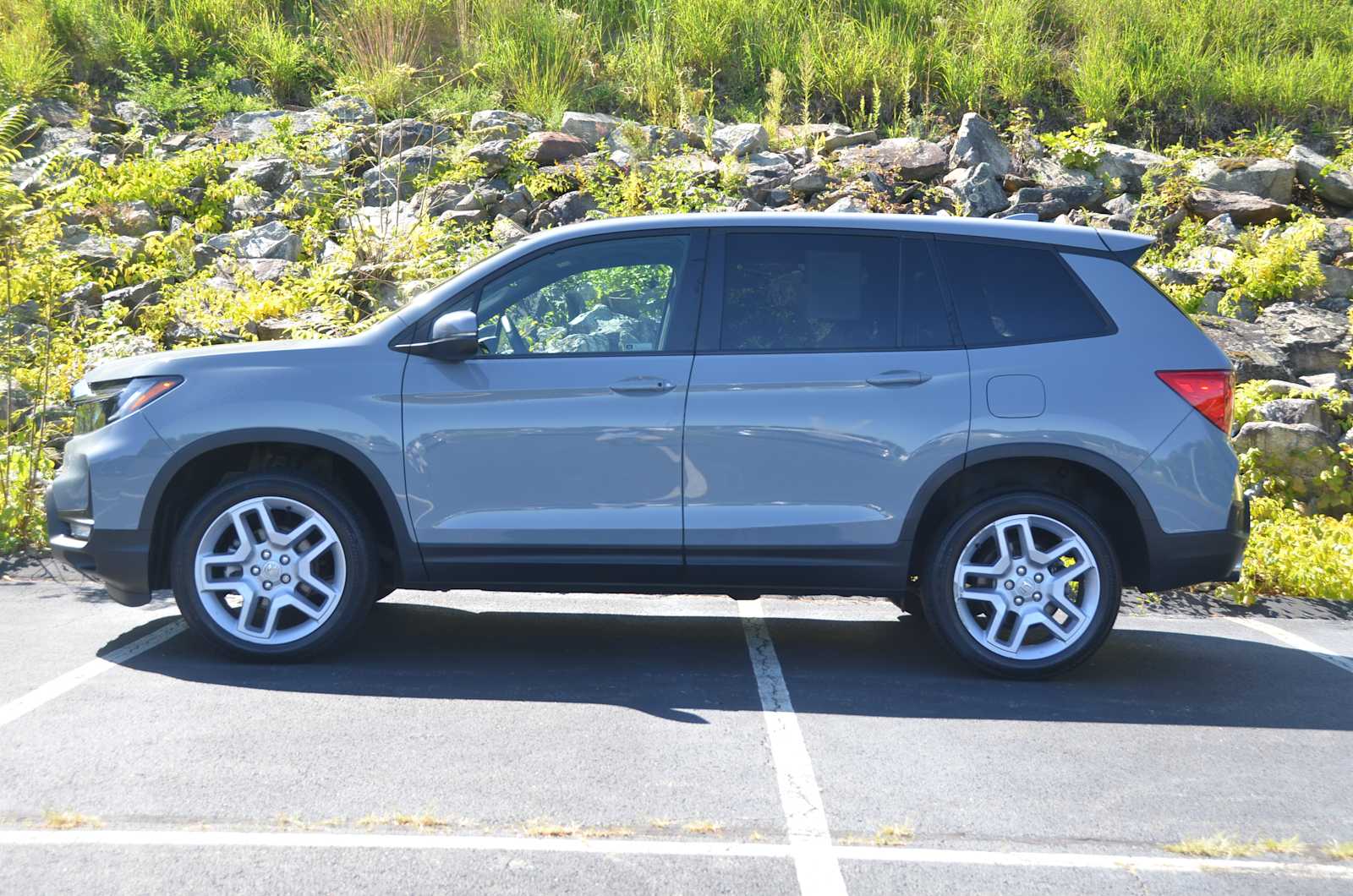 2024 Honda Passport EX-L - Photo 12