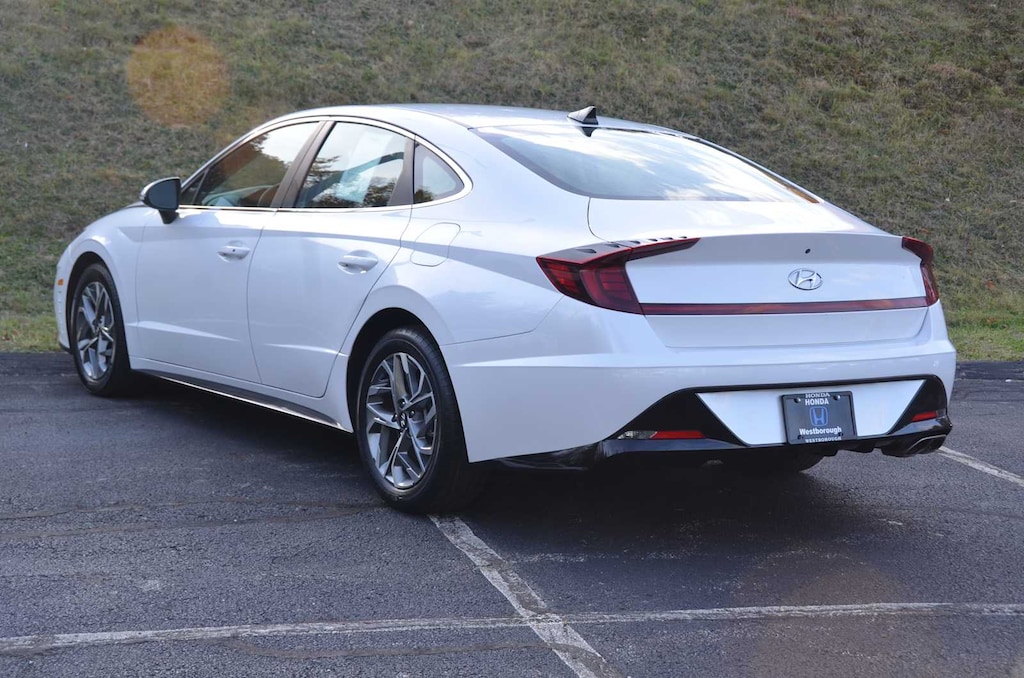 Used 2022 Hyundai Sonata SEL Sedan
