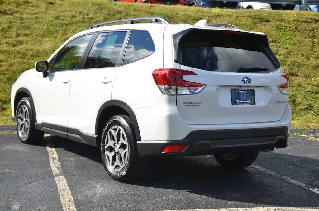 Used 2023 Subaru Forester Premium SUV