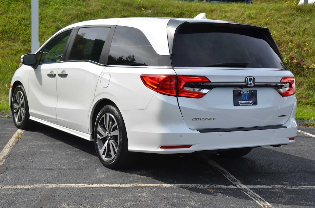 Used 2022 Honda Odyssey Touring Van