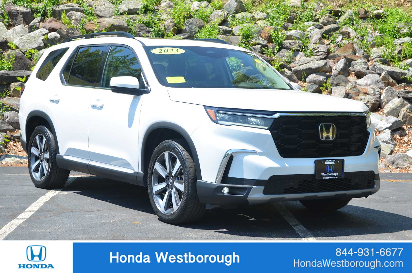 2023 Honda Pilot Touring AWD's photo