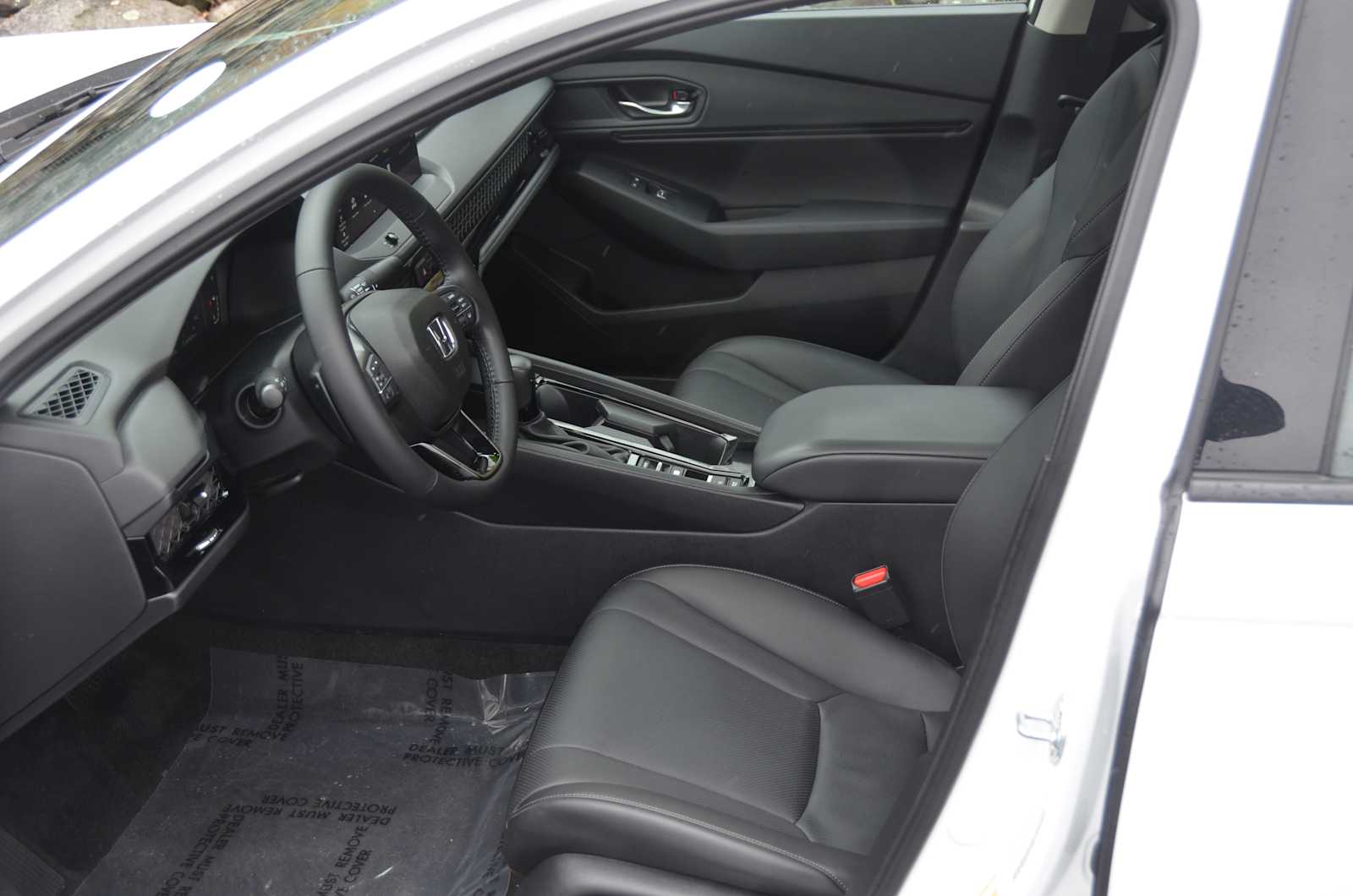 2024 Honda Accord Hybrid EX-L - Photo 11