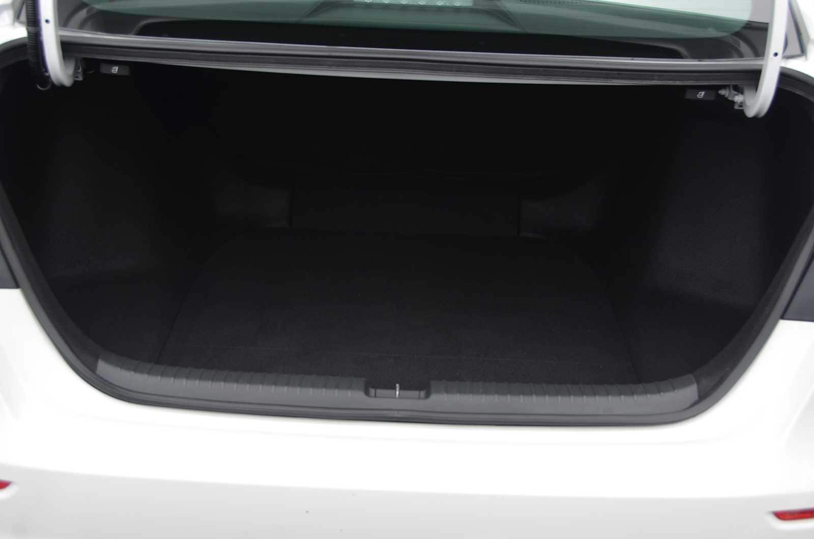 2023 Honda Accord EX - Photo 6