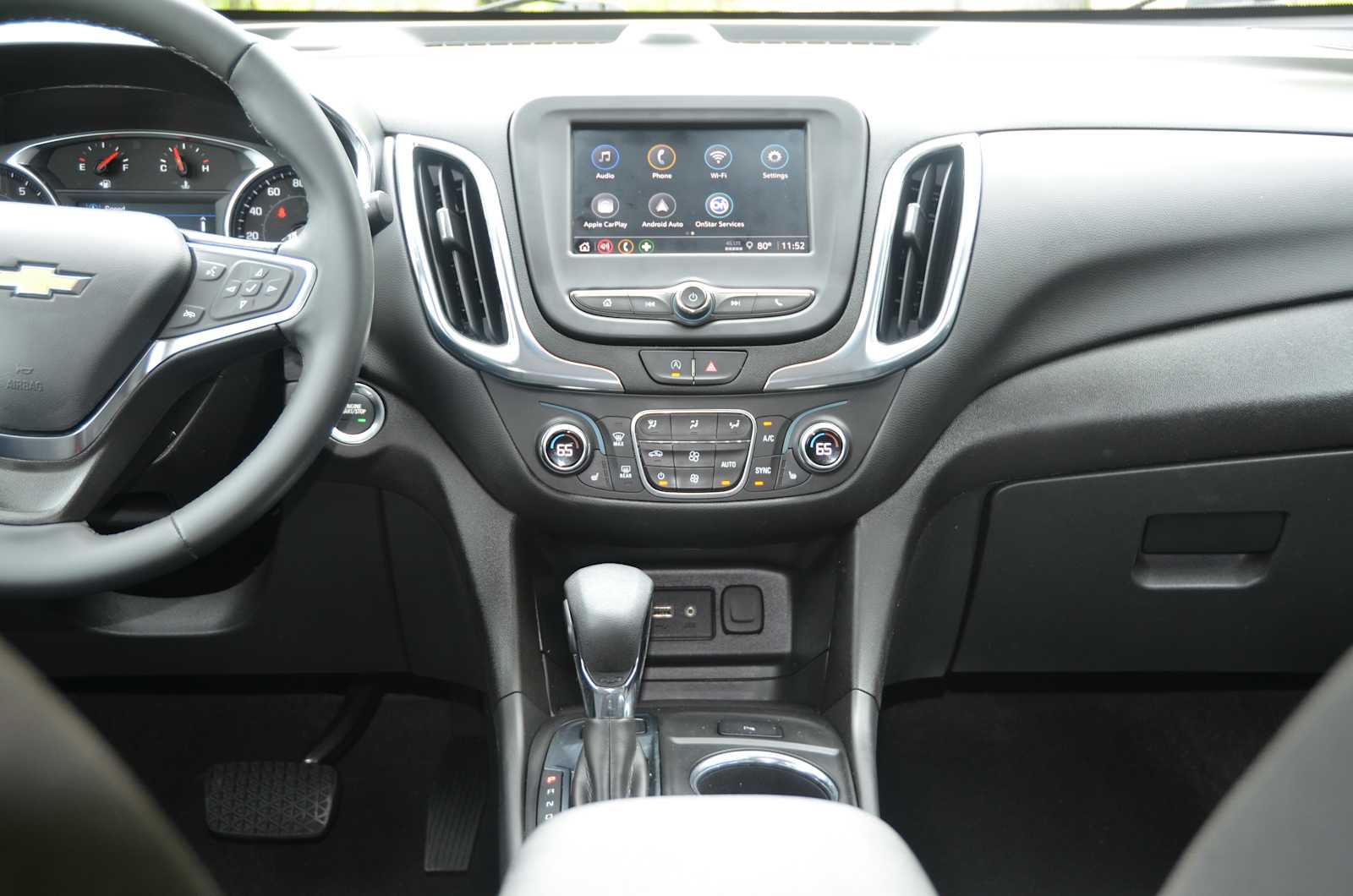 2023 Chevrolet Equinox LT - Photo 18