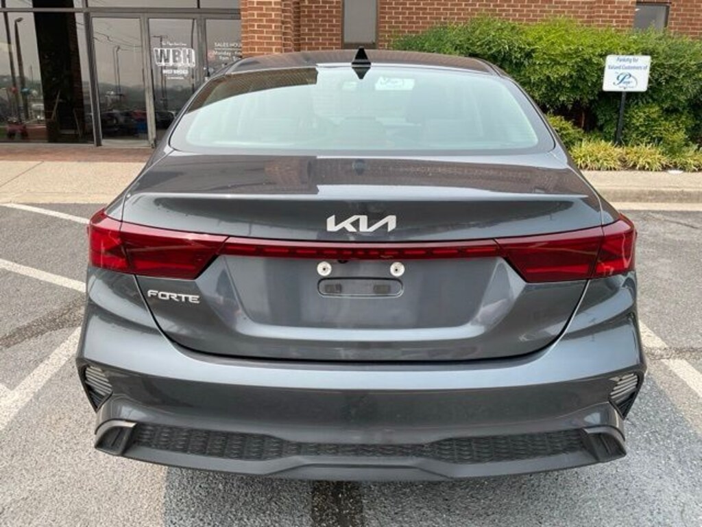Used 2024 Kia Forte LXS Sedan