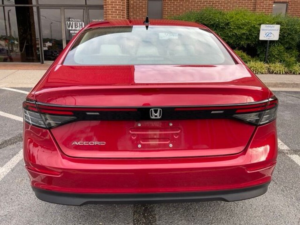 Used 2025 Honda Accord SE Sedan