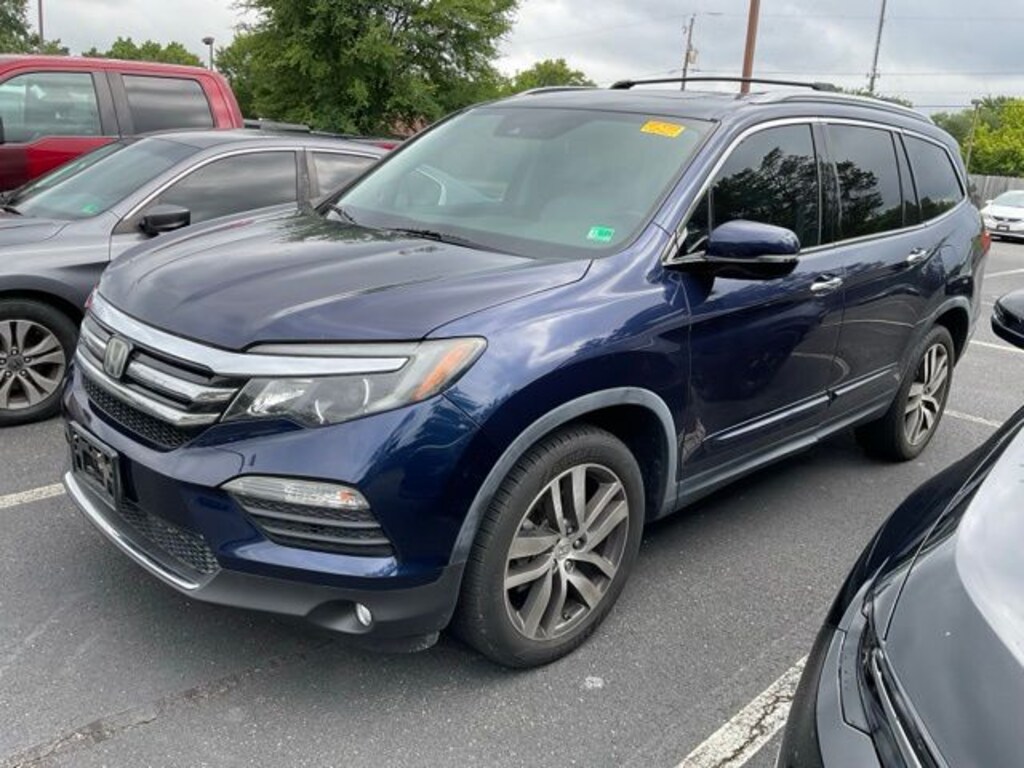 Used 2017 Honda Pilot Touring SUV