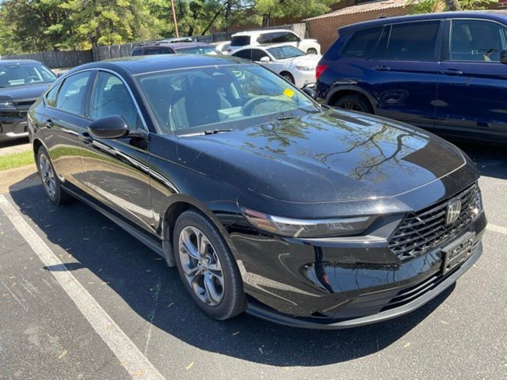 Used 2024 Honda Accord EX Sedan