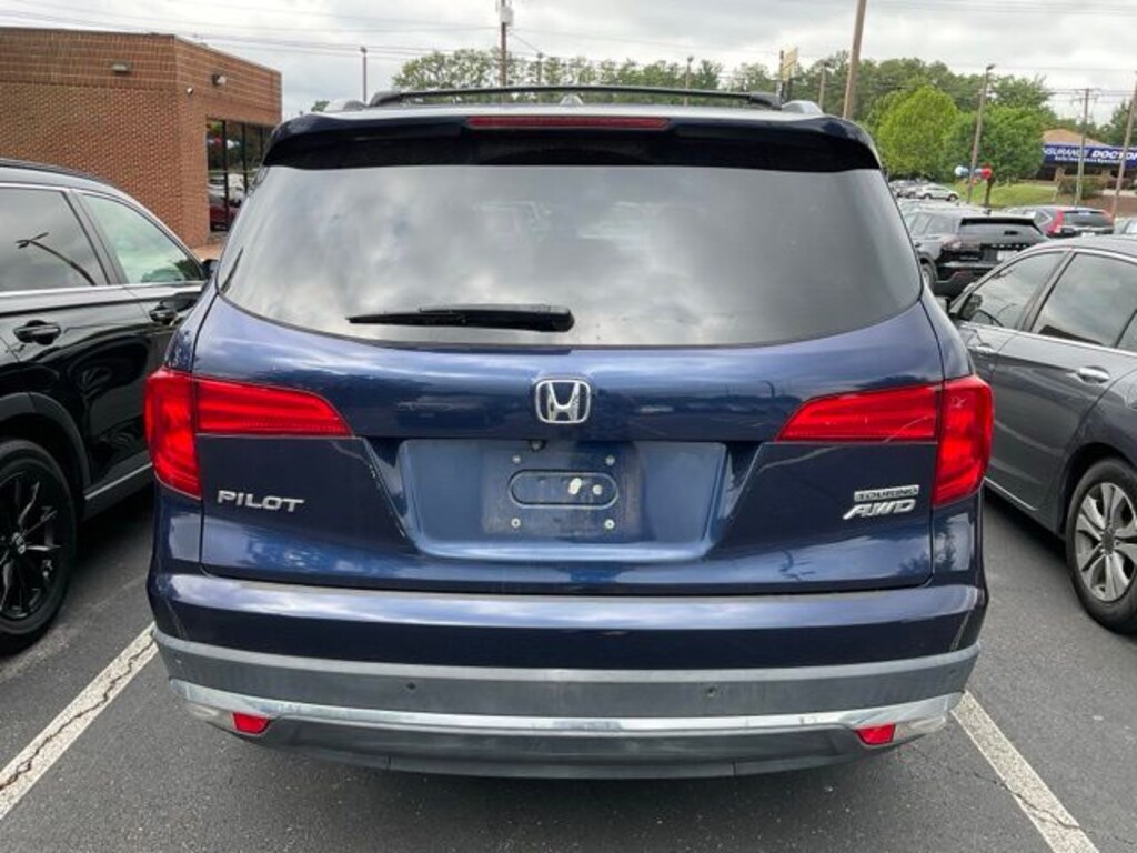 Used 2017 Honda Pilot Touring SUV