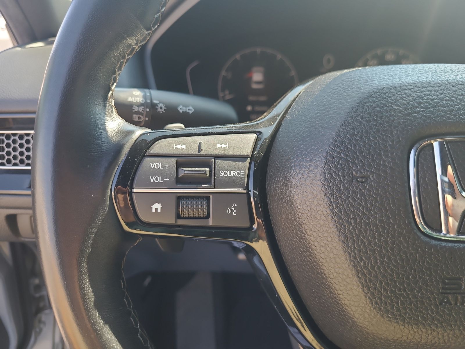 2025 Honda Civic Sport - Photo 24