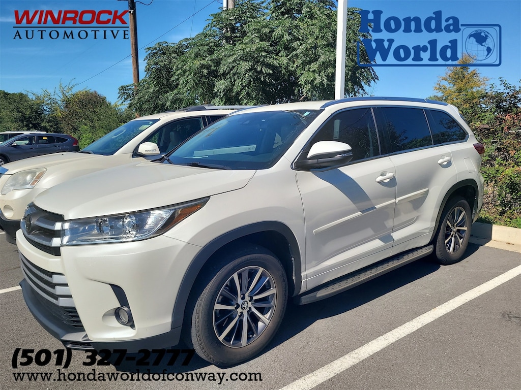 Used 2018 Toyota Highlander SE SUV