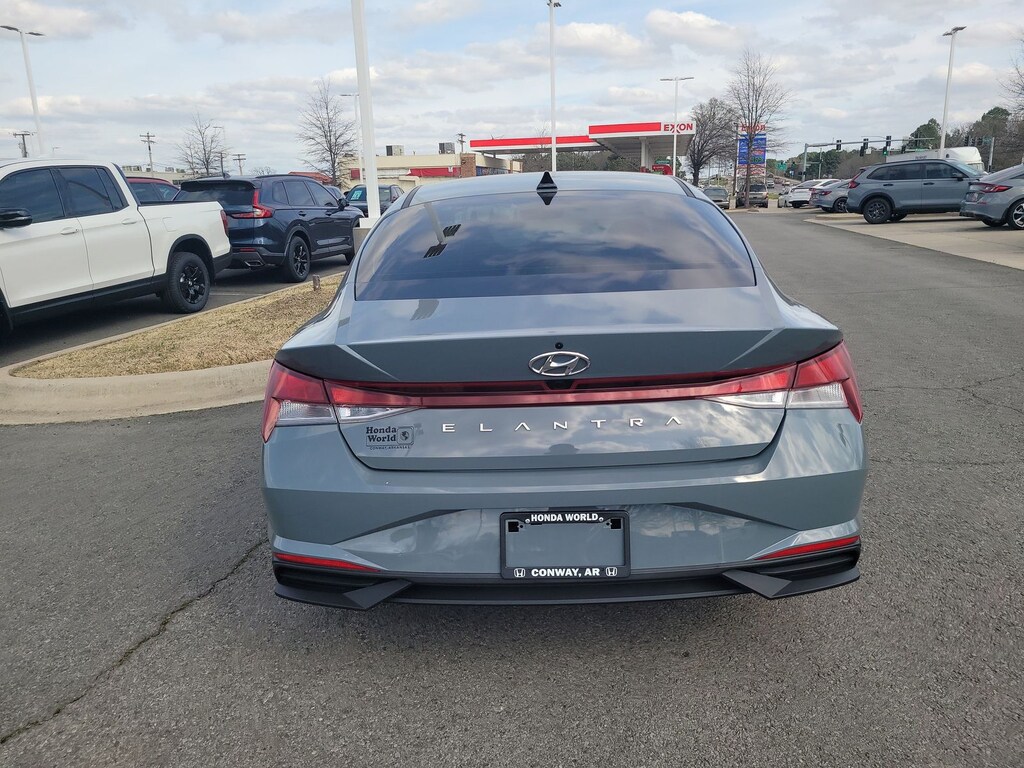 Used 2022 Hyundai Elantra SEL Sedan