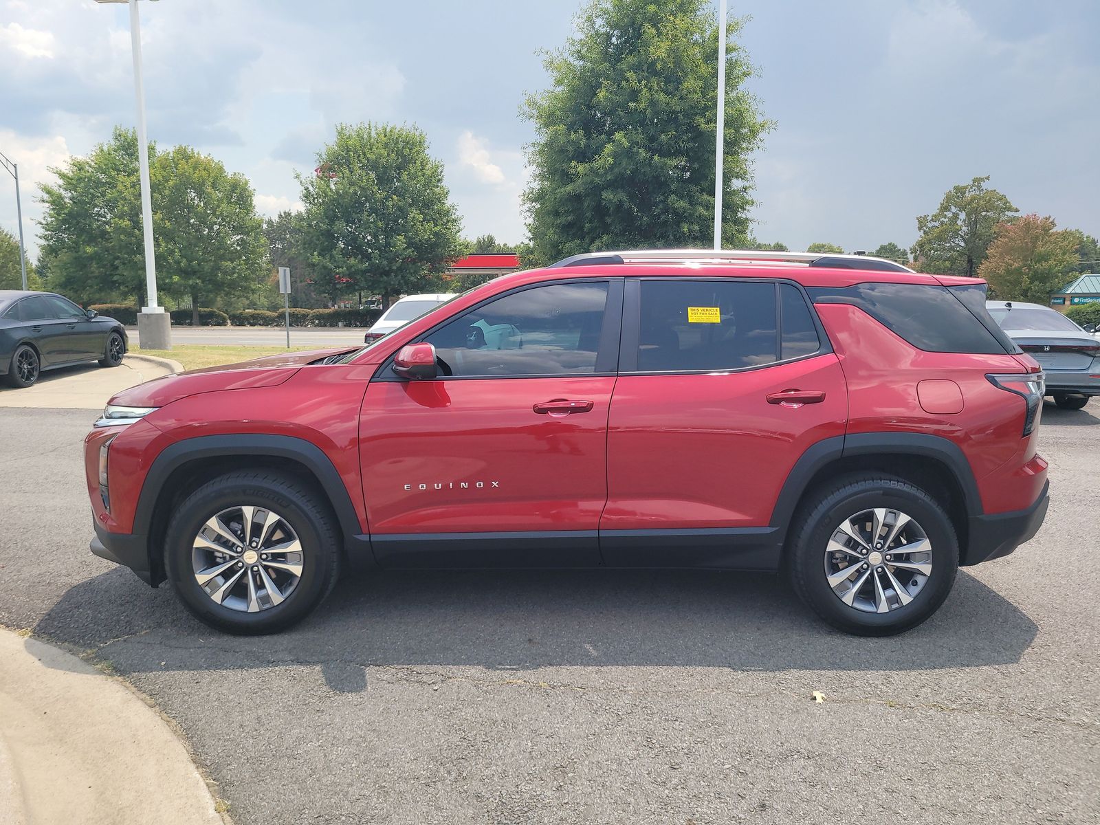 2025 Chevrolet Equinox LT - Photo 6
