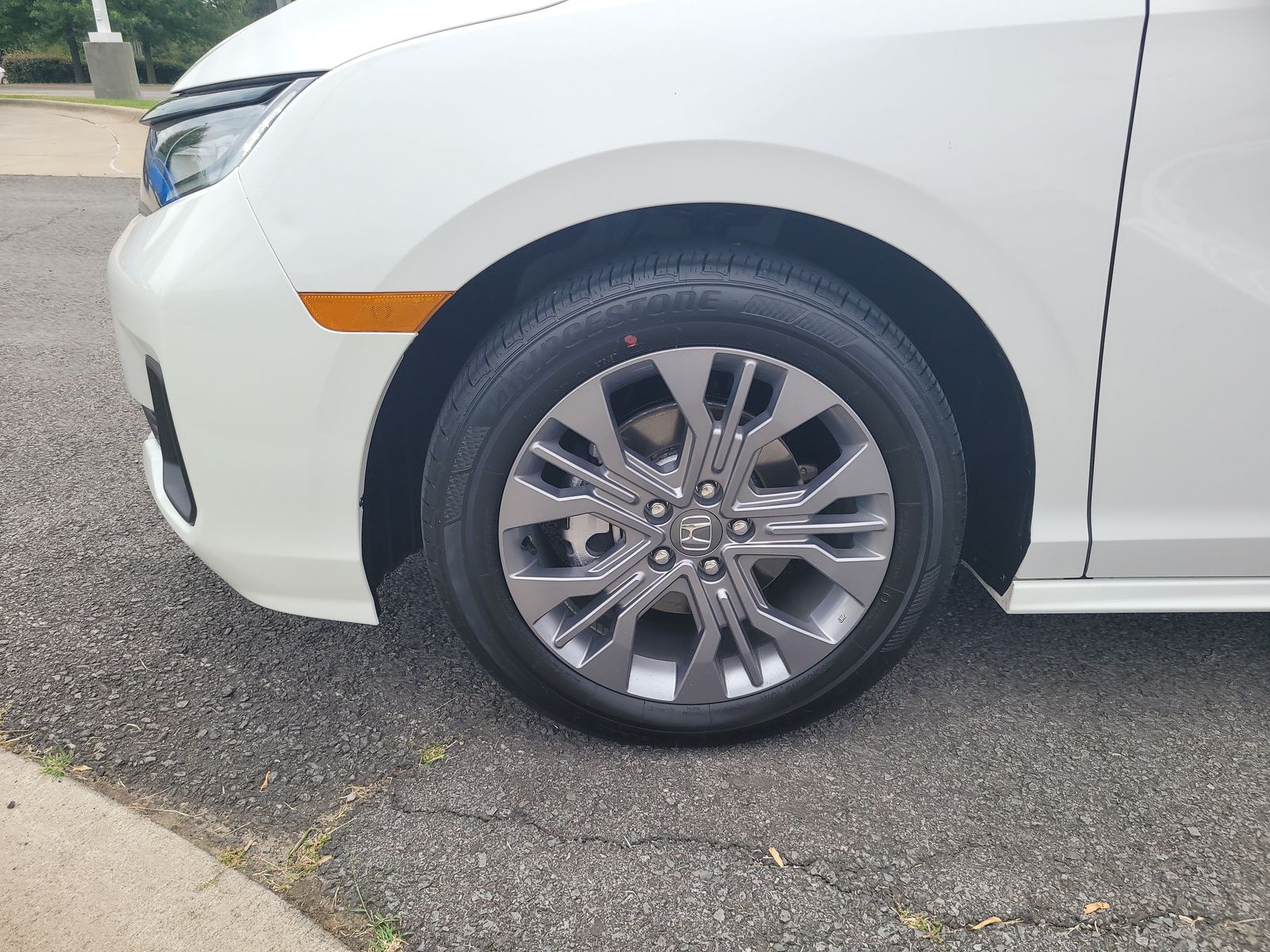 2026 Honda Odyssey Touring - Photo 9