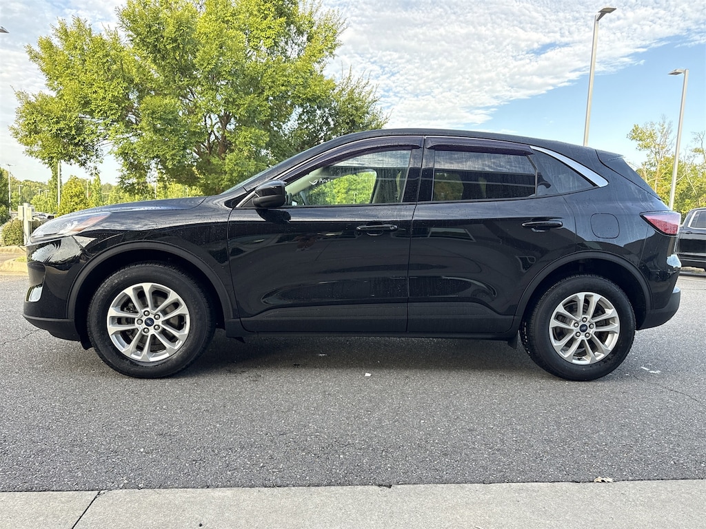 Used 2020 Ford Escape SE SUV