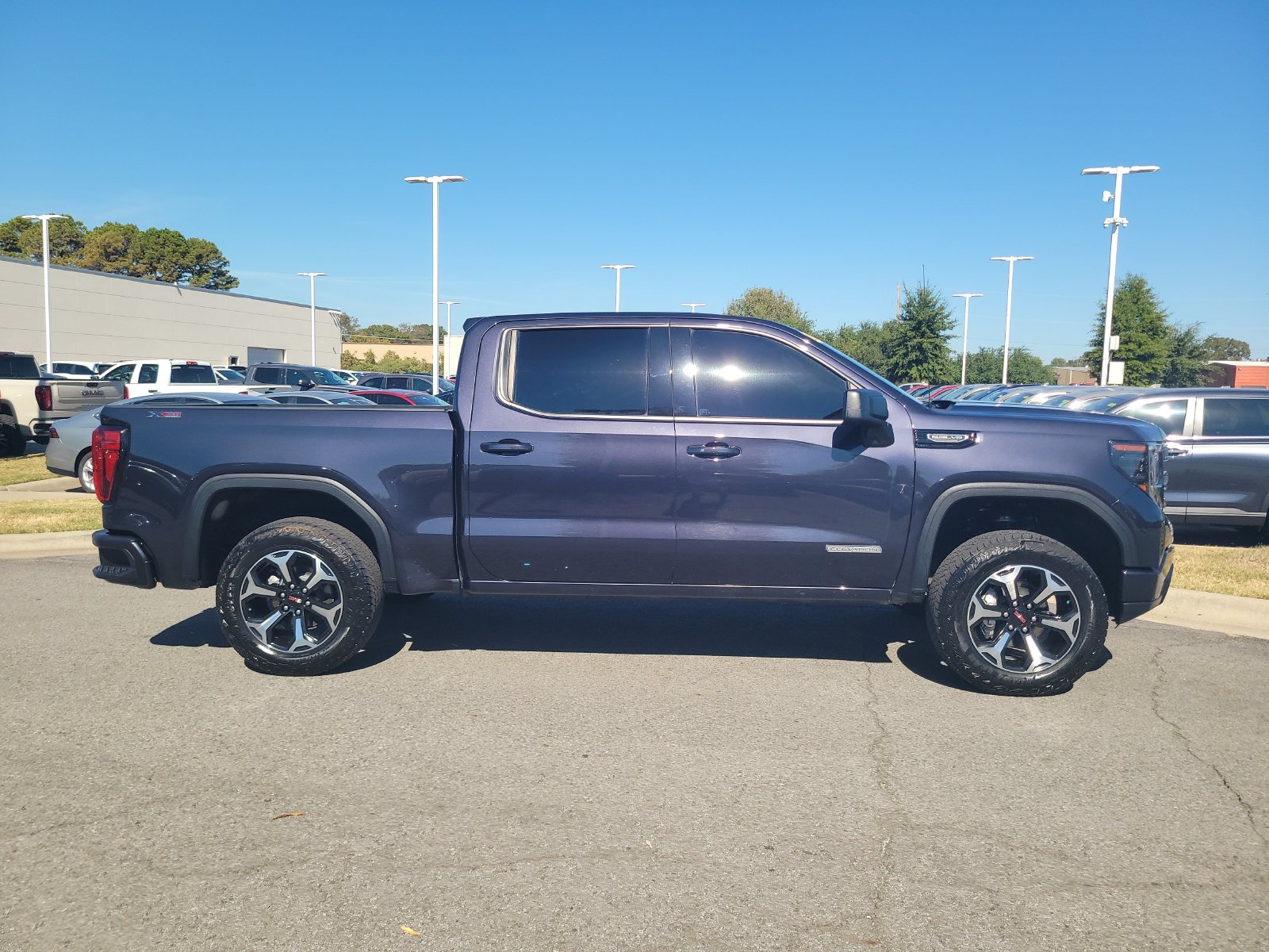 Used 2024 GMC Sierra 1500 Elevation with VIN 3GTUUCED5RG374745 for sale in Little Rock