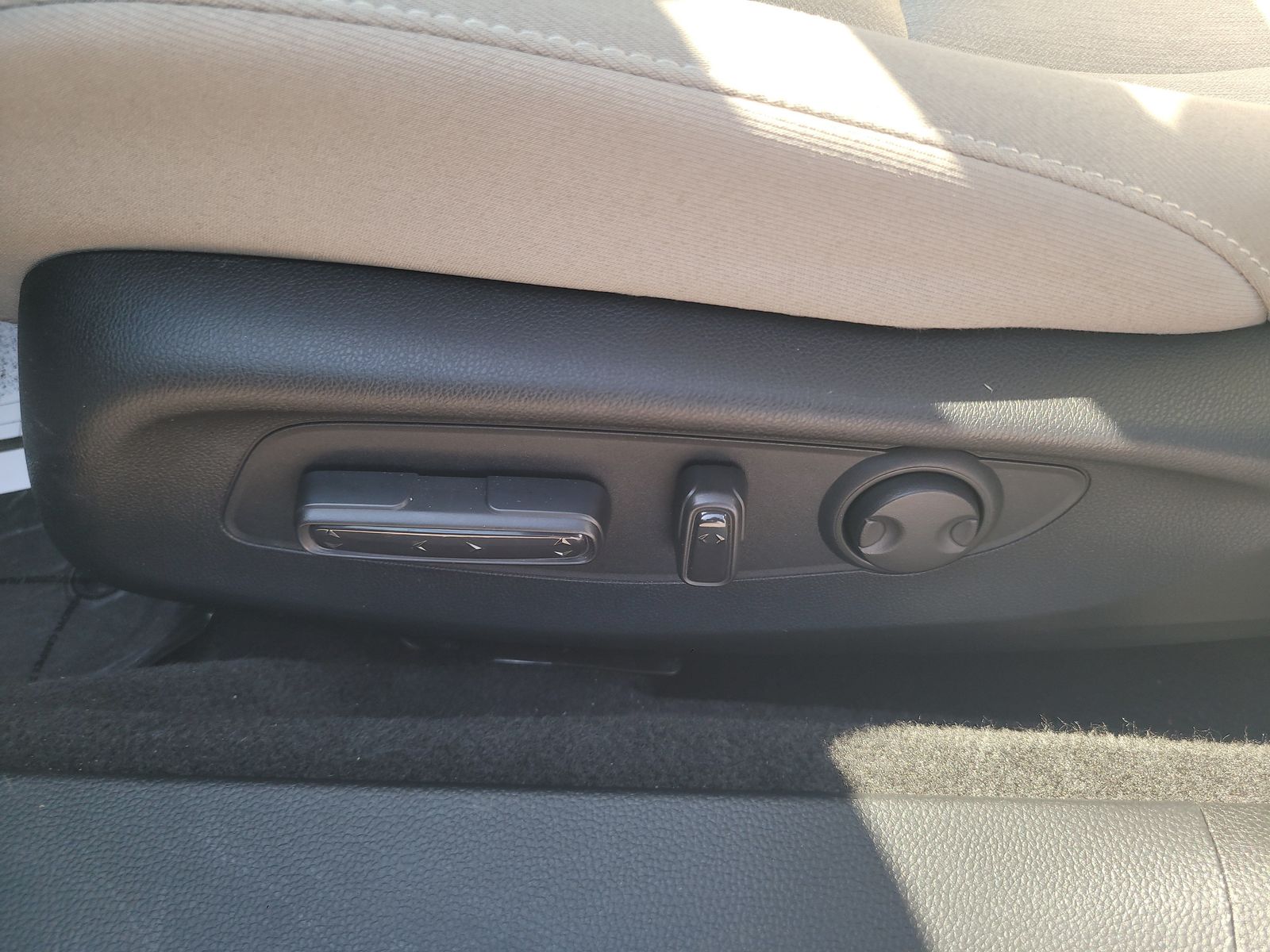 2024 Honda Accord EX - Photo 12