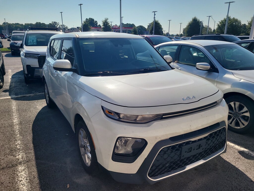 Used 2022 Kia Soul LX Hatchback