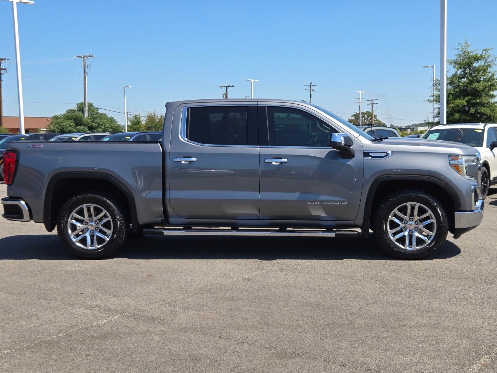 Used 2022 GMC Sierra 1500 Limited SLT with VIN 3GTU9DED9NG120666 for sale in Little Rock