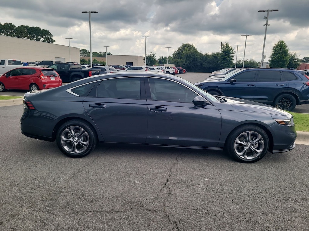 Used 2024 Honda Accord EX Sedan