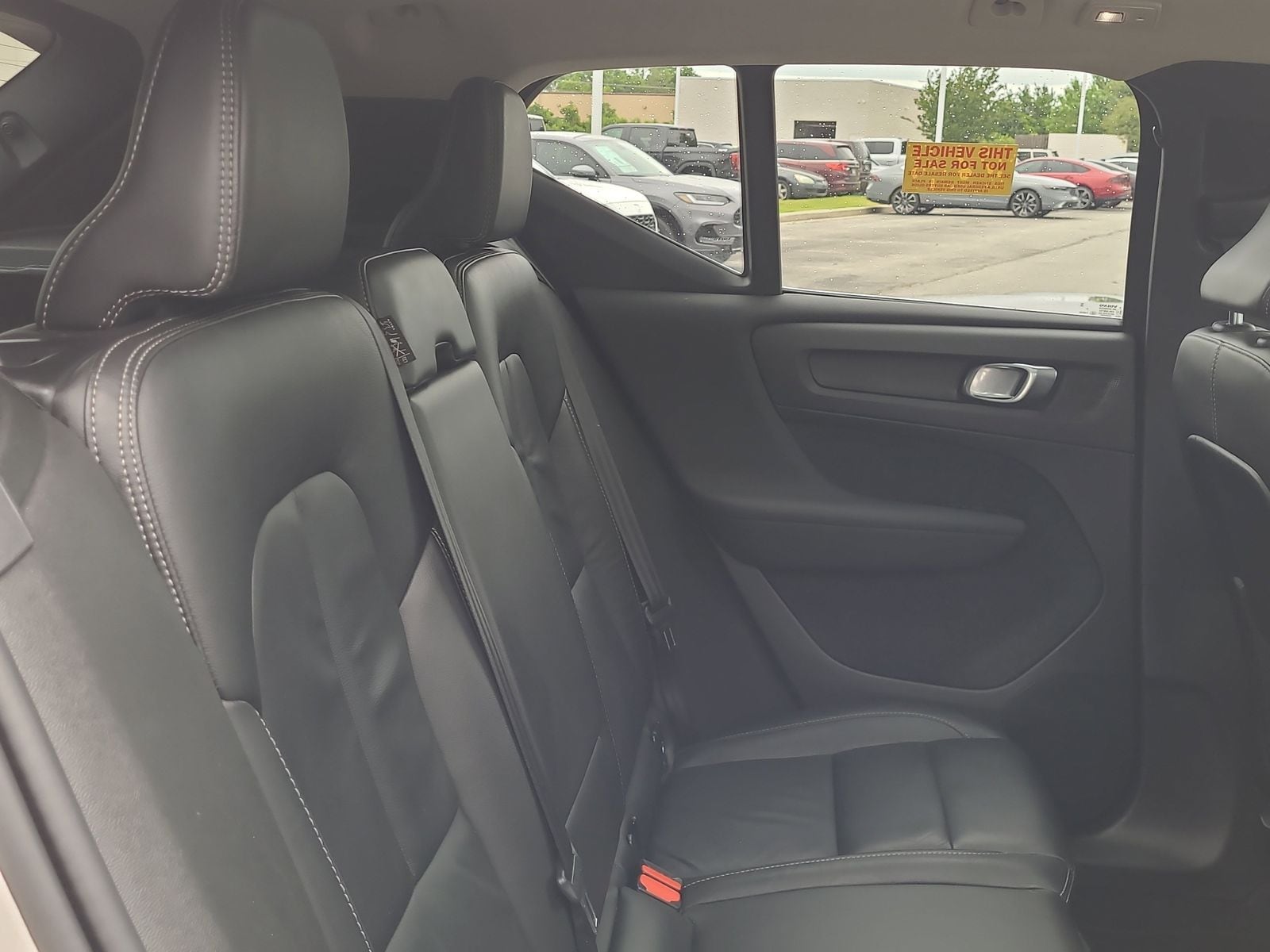 2023 Volvo XC40 Ultimate - Photo 17
