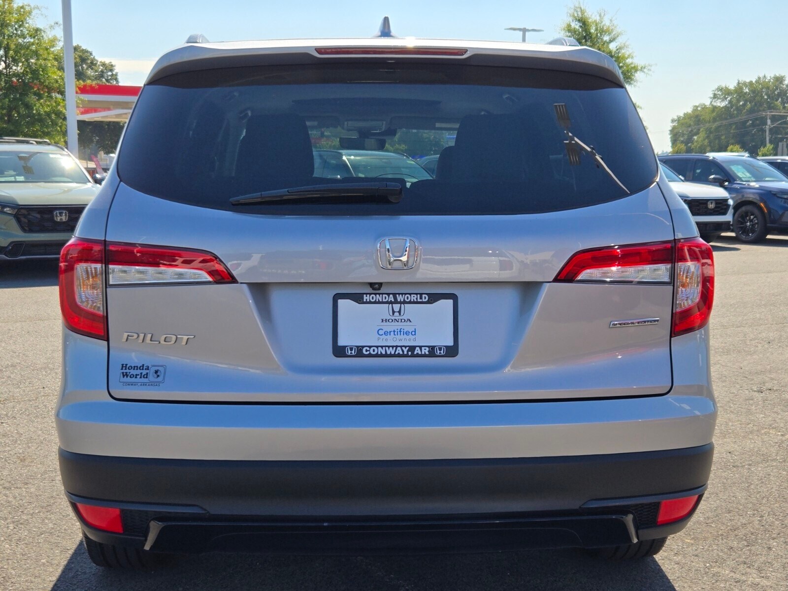 2021 Honda Pilot Special Edition photo 4