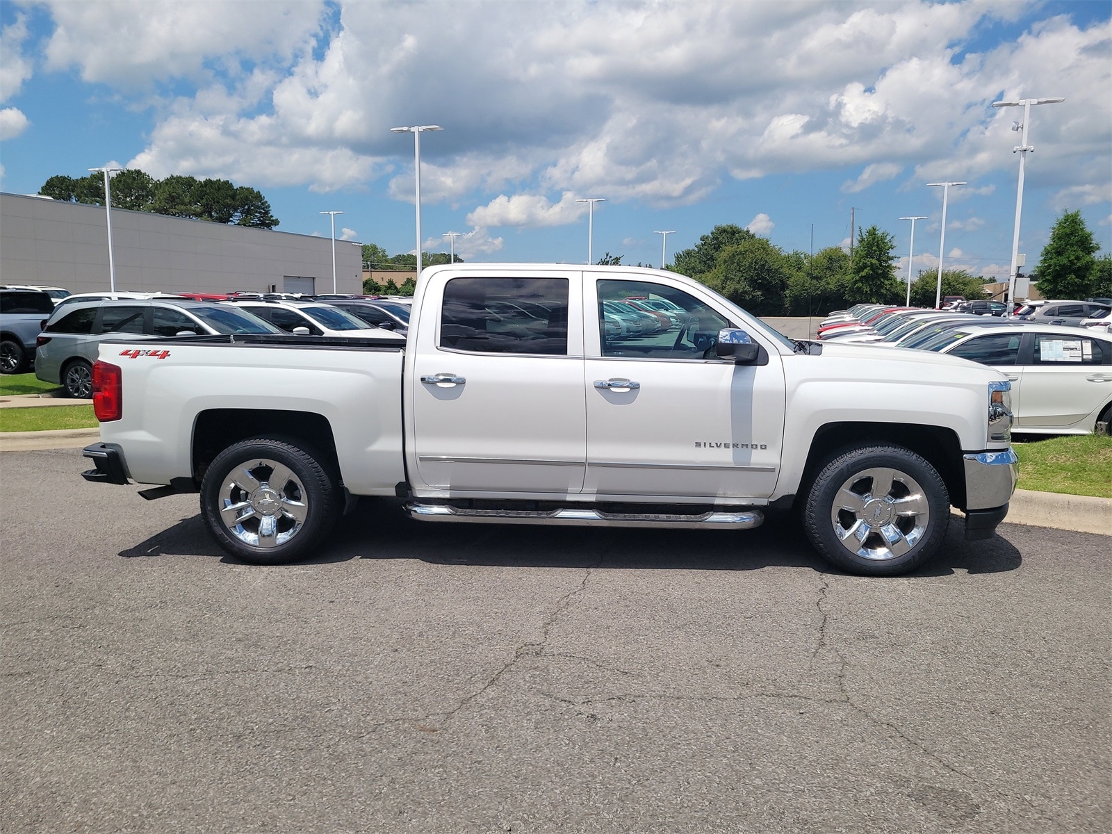 Used 2018 Chevrolet Silverado 1500 LTZ with VIN 3GCUKSEC0JG208936 for sale in Little Rock