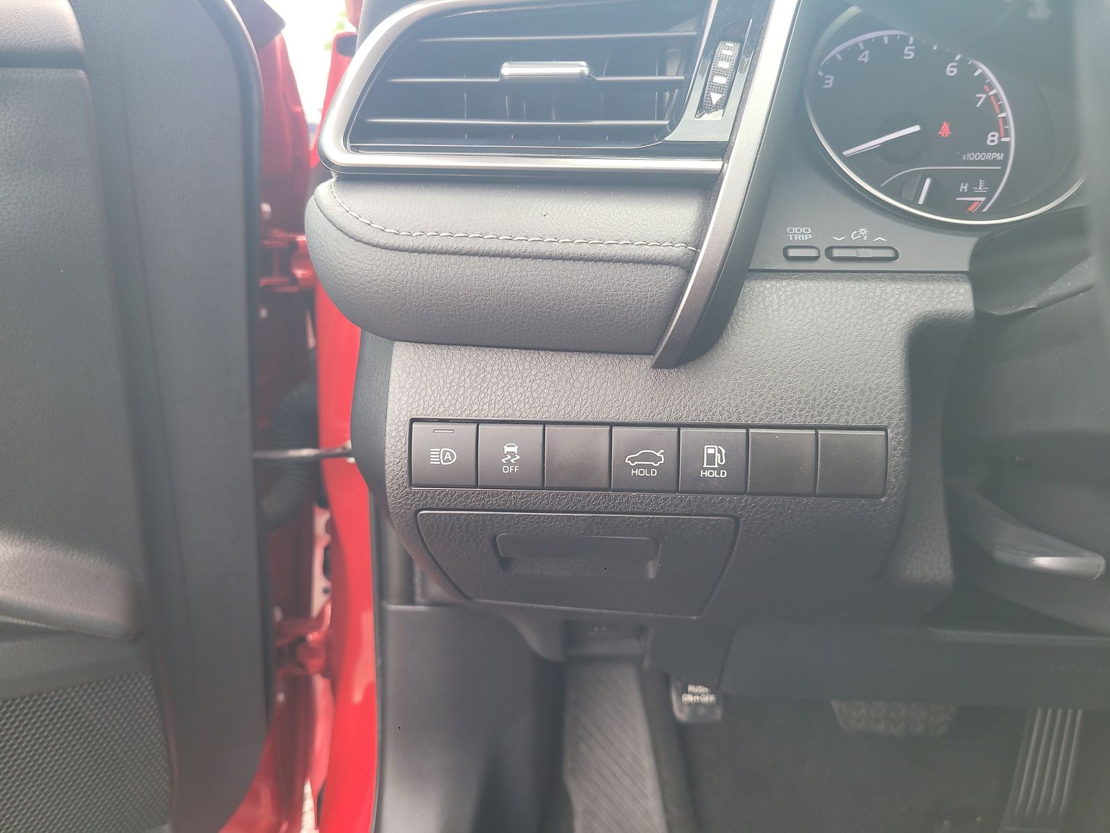 2024 Toyota Camry SE - Photo 17