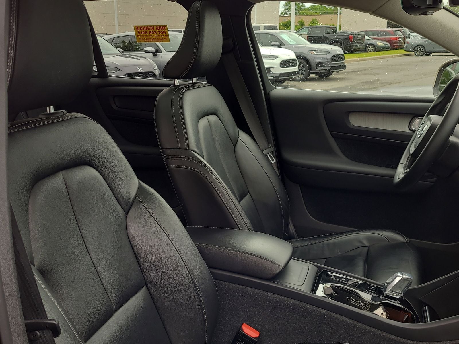 2023 Volvo XC40 Ultimate - Photo 19