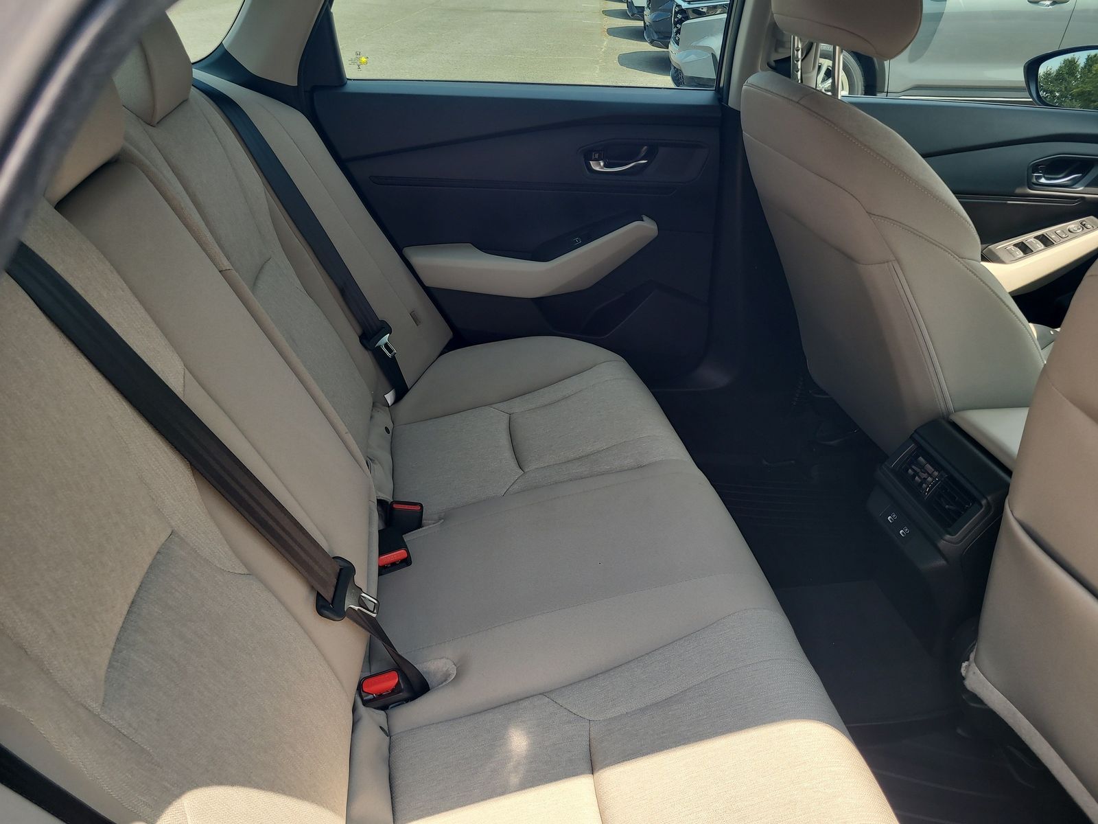 2025 Honda Accord SE - Photo 27