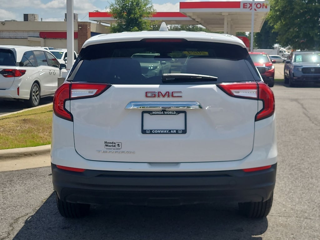 Used 2024 GMC Terrain SLE SUV