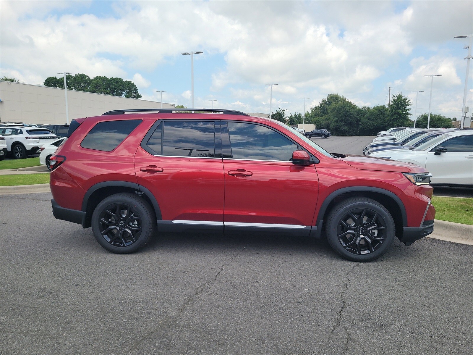 2025 Honda Pilot Touring photo 2