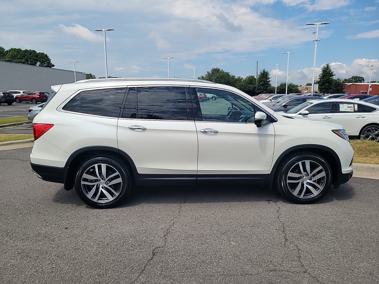 Used 2017 Honda Pilot Touring with VIN 5FNYF6H95HB073532 for sale in Conway, AR