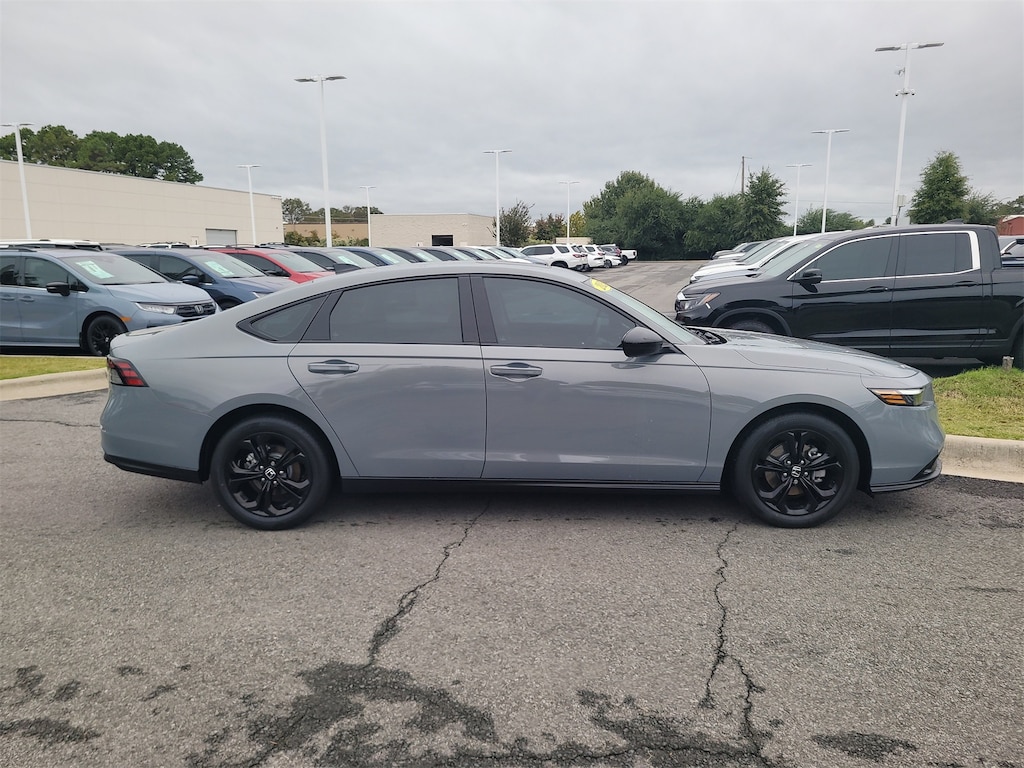 Used 2025 Honda Accord SE Sedan