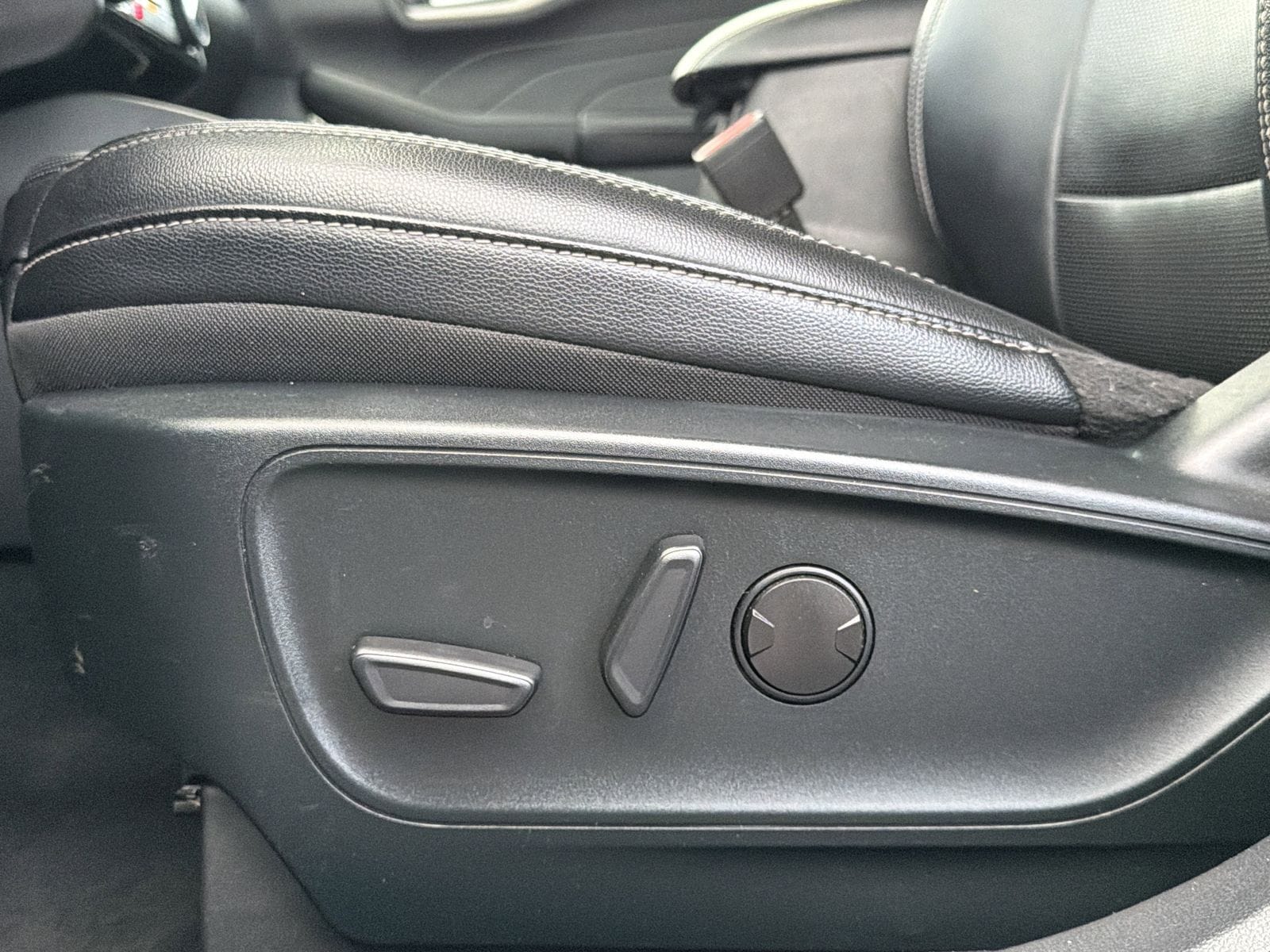 2022 Ford Escape SEL - Photo 24