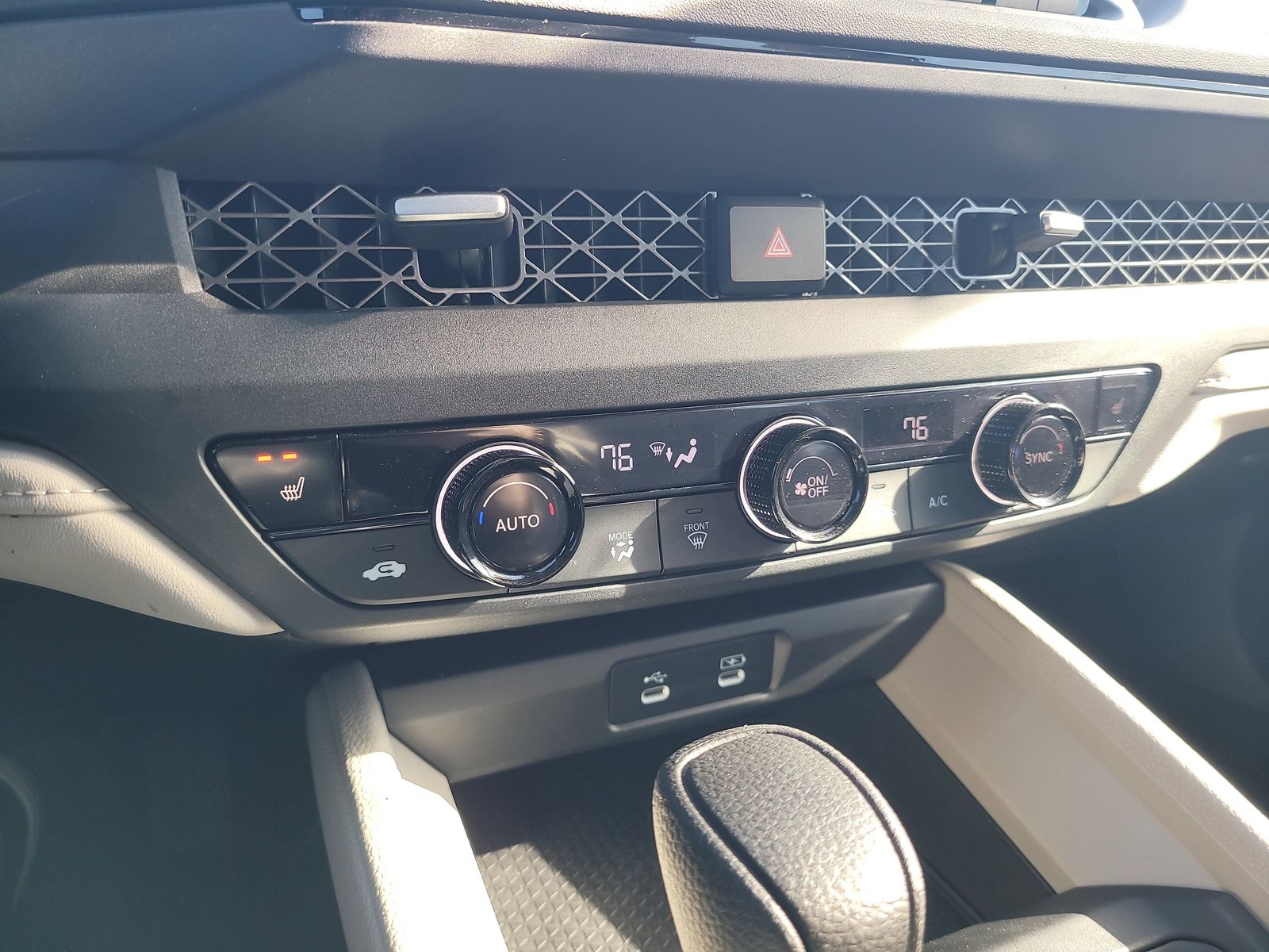 2025 Honda Accord SE - Photo 18