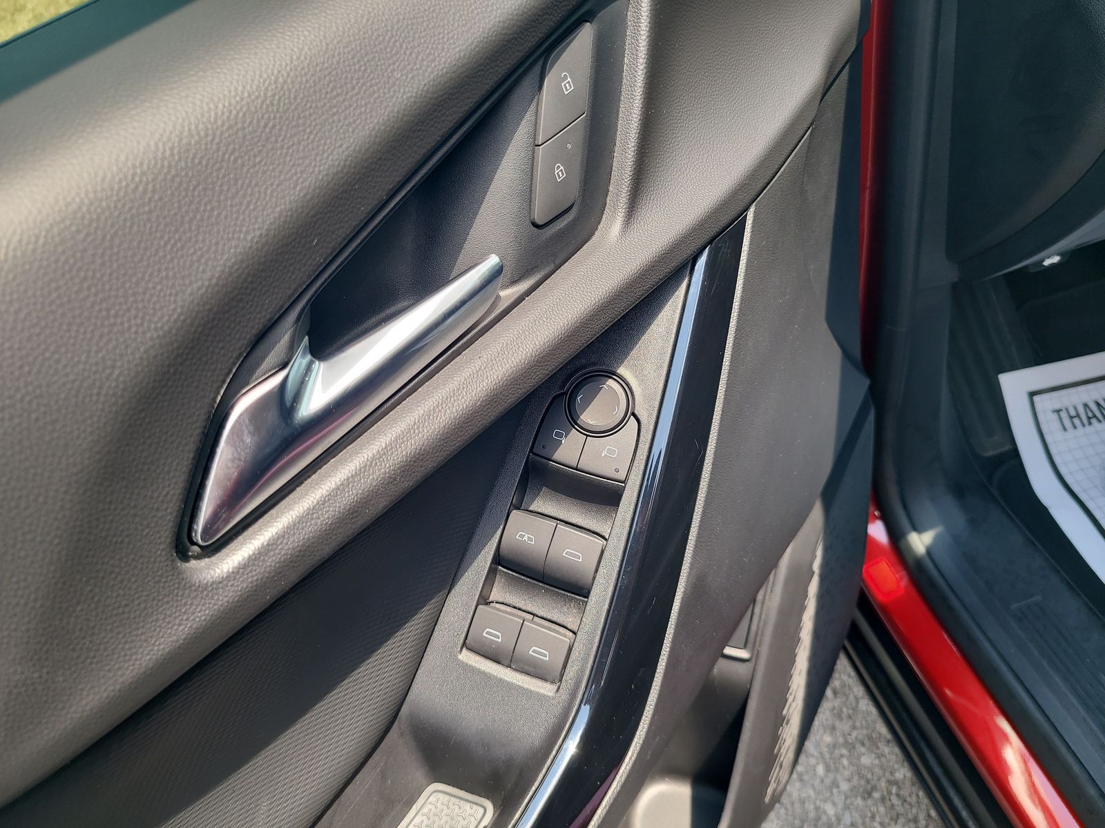 2025 Chevrolet Equinox LT - Photo 11