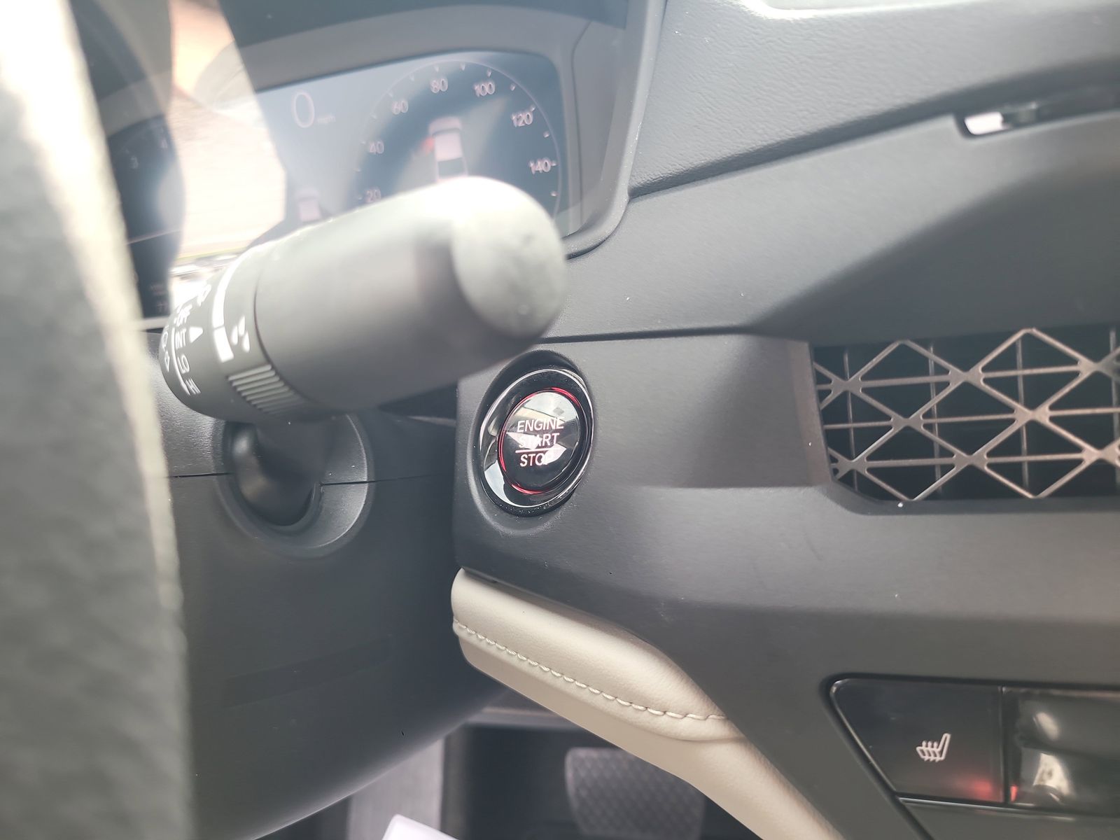 2025 Honda Accord SE - Photo 18