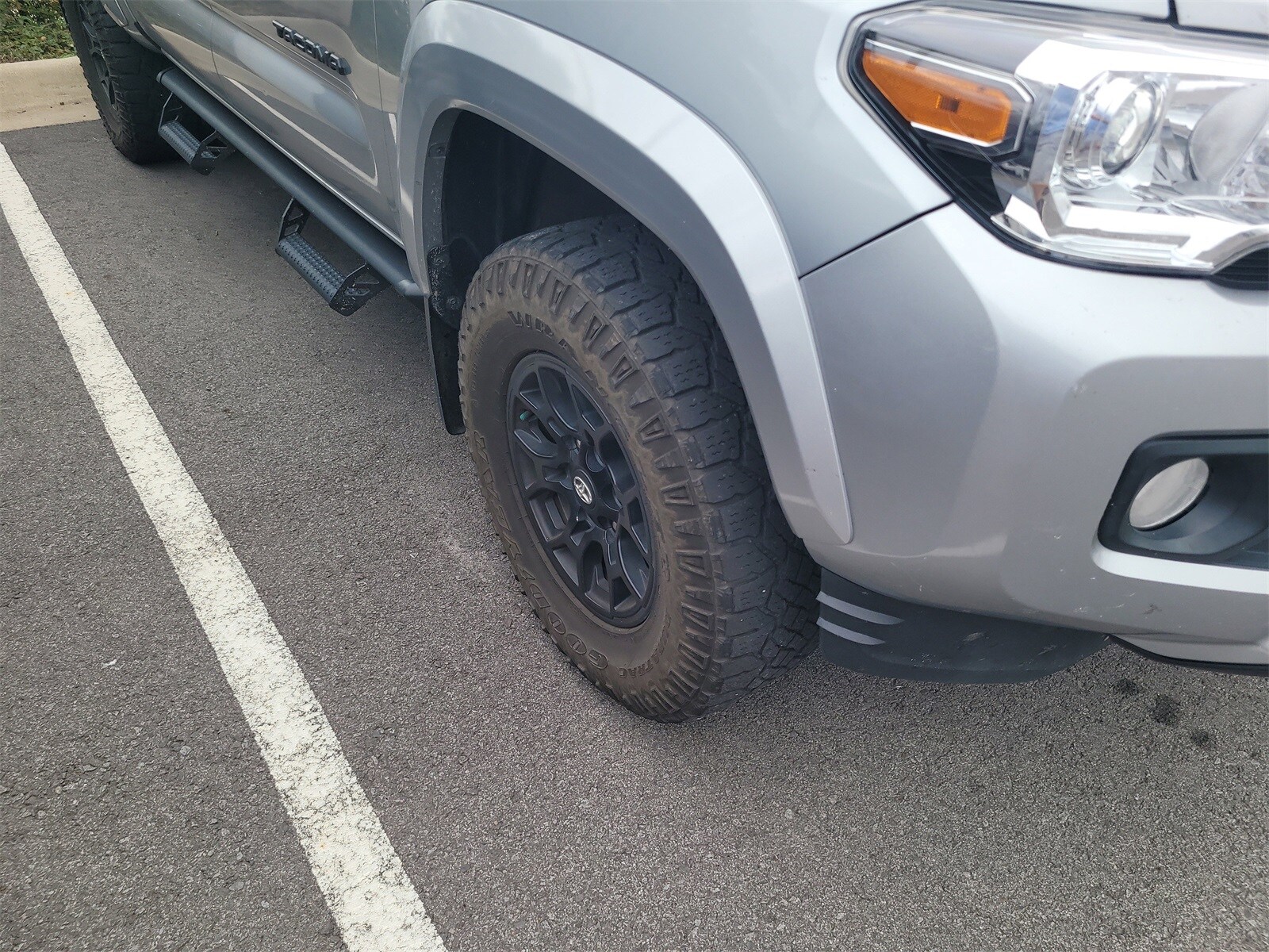 2022 Toyota Tacoma SR5 photo 4