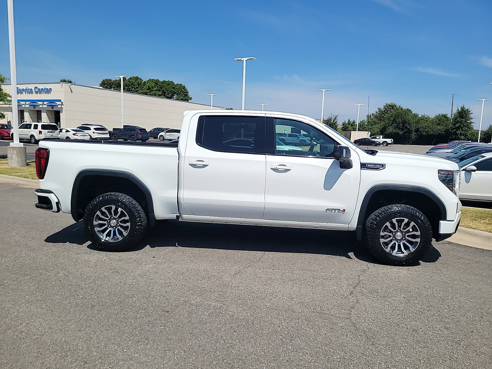 Used 2023 GMC Sierra 1500 AT4 with VIN 3GTUUEEL6PG116461 for sale in Conway, AR