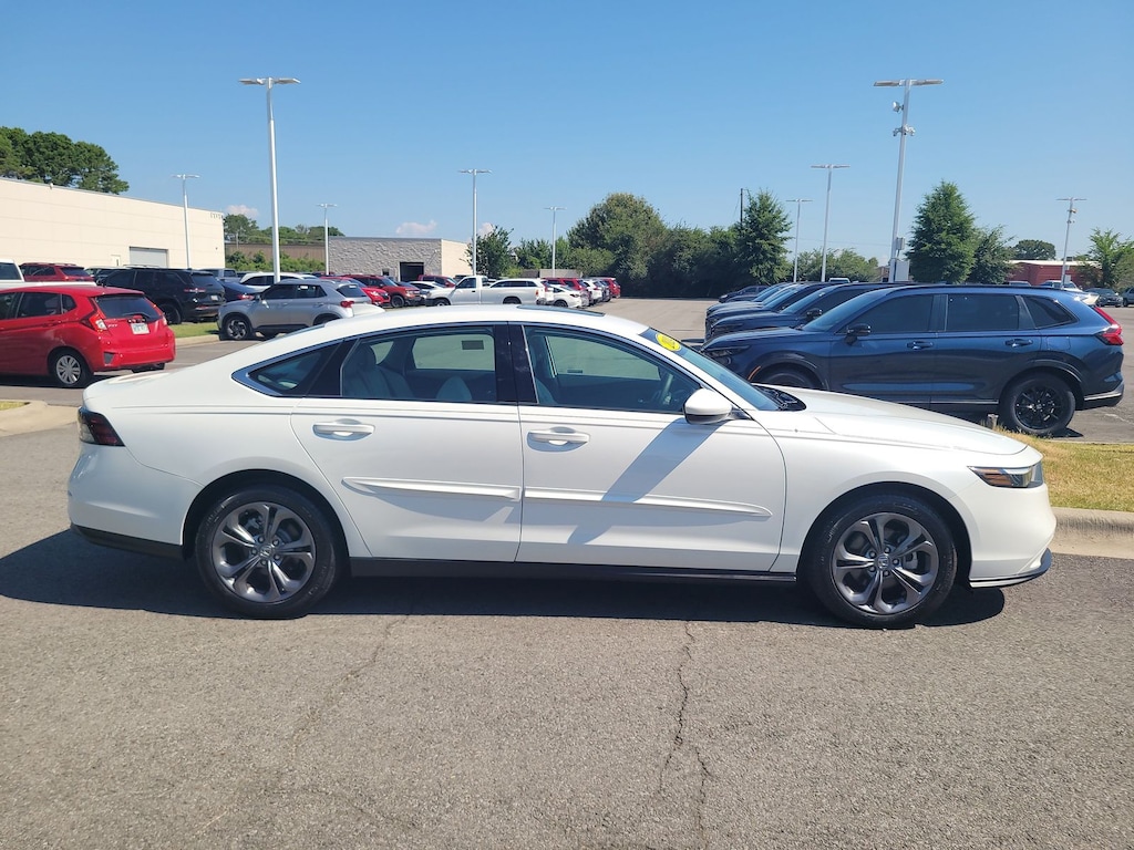 Used 2024 Honda Accord EX Sedan