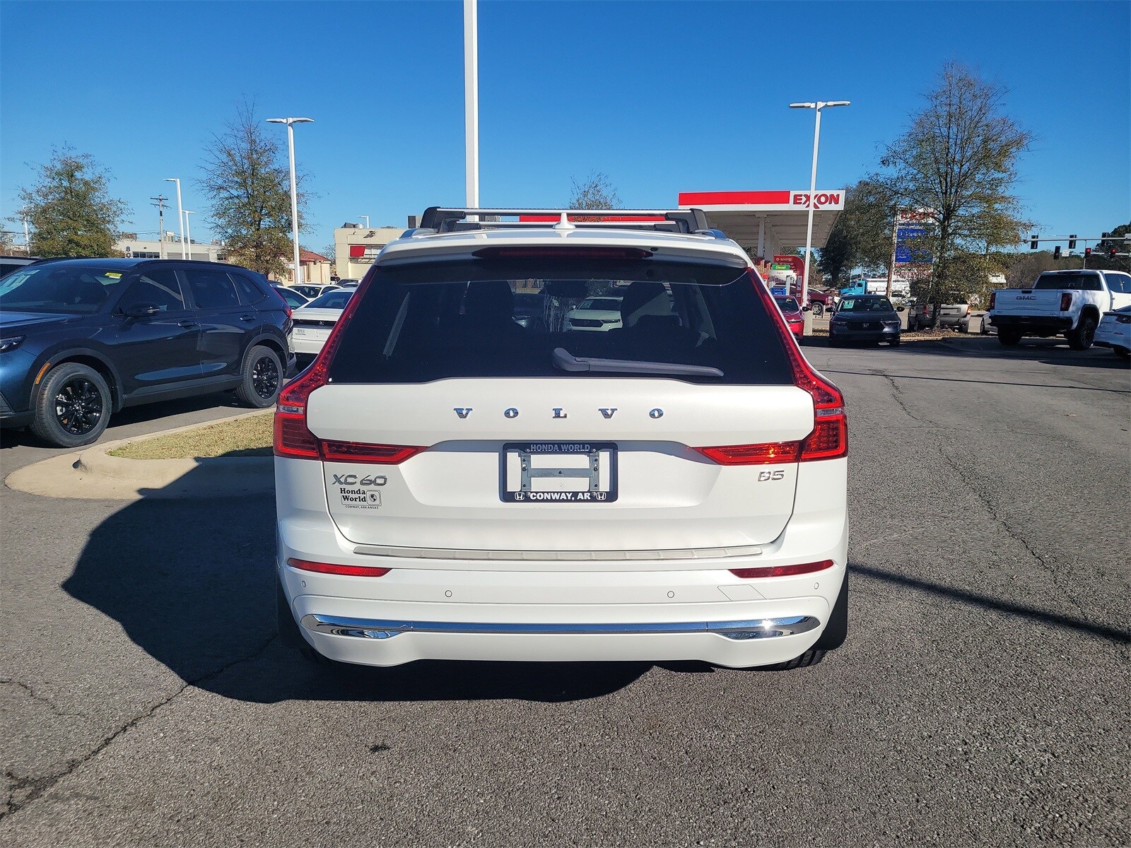 2022 Volvo XC60 B5 Inscription photo 4