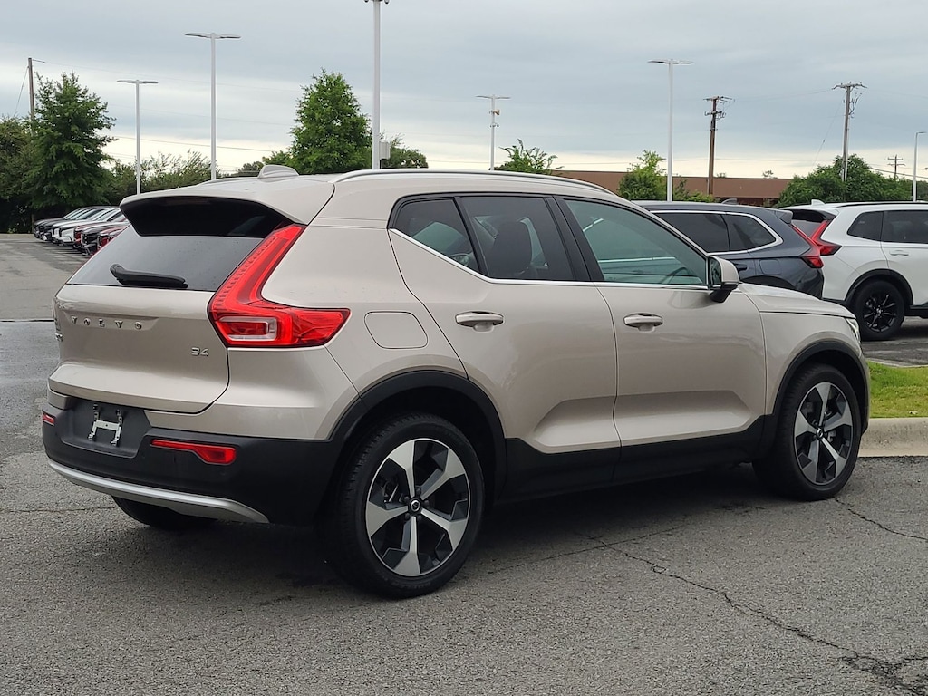 Used 2023 Volvo XC40 Ultimate SUV