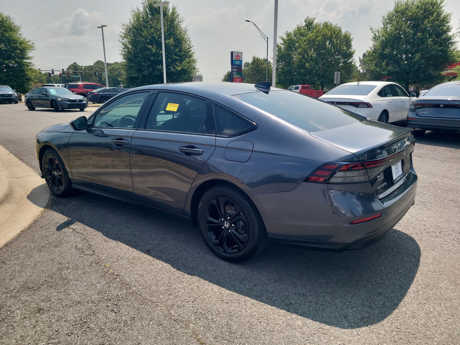 2025 Honda Accord SE - Photo 5