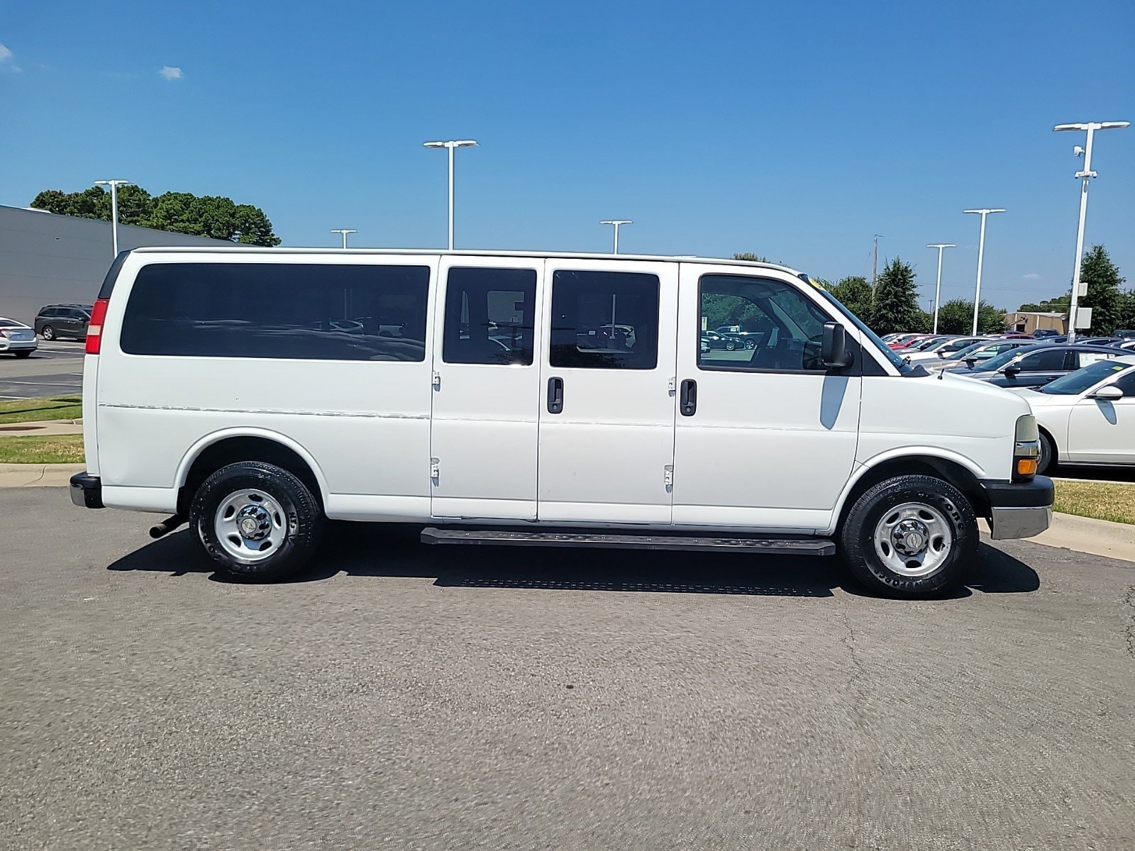 Used 2014 Chevrolet Express Passenger LS with VIN 1GAZG1FG6E1185744 for sale in Conway, AR