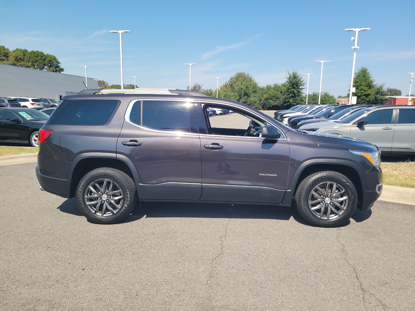 Used 2019 GMC Acadia SLT-1 SUV