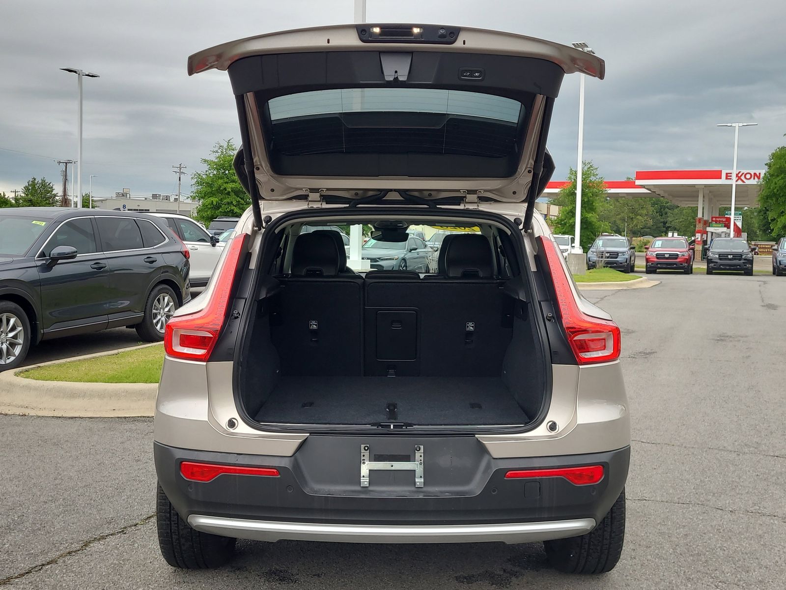 2023 Volvo XC40 Ultimate - Photo 14